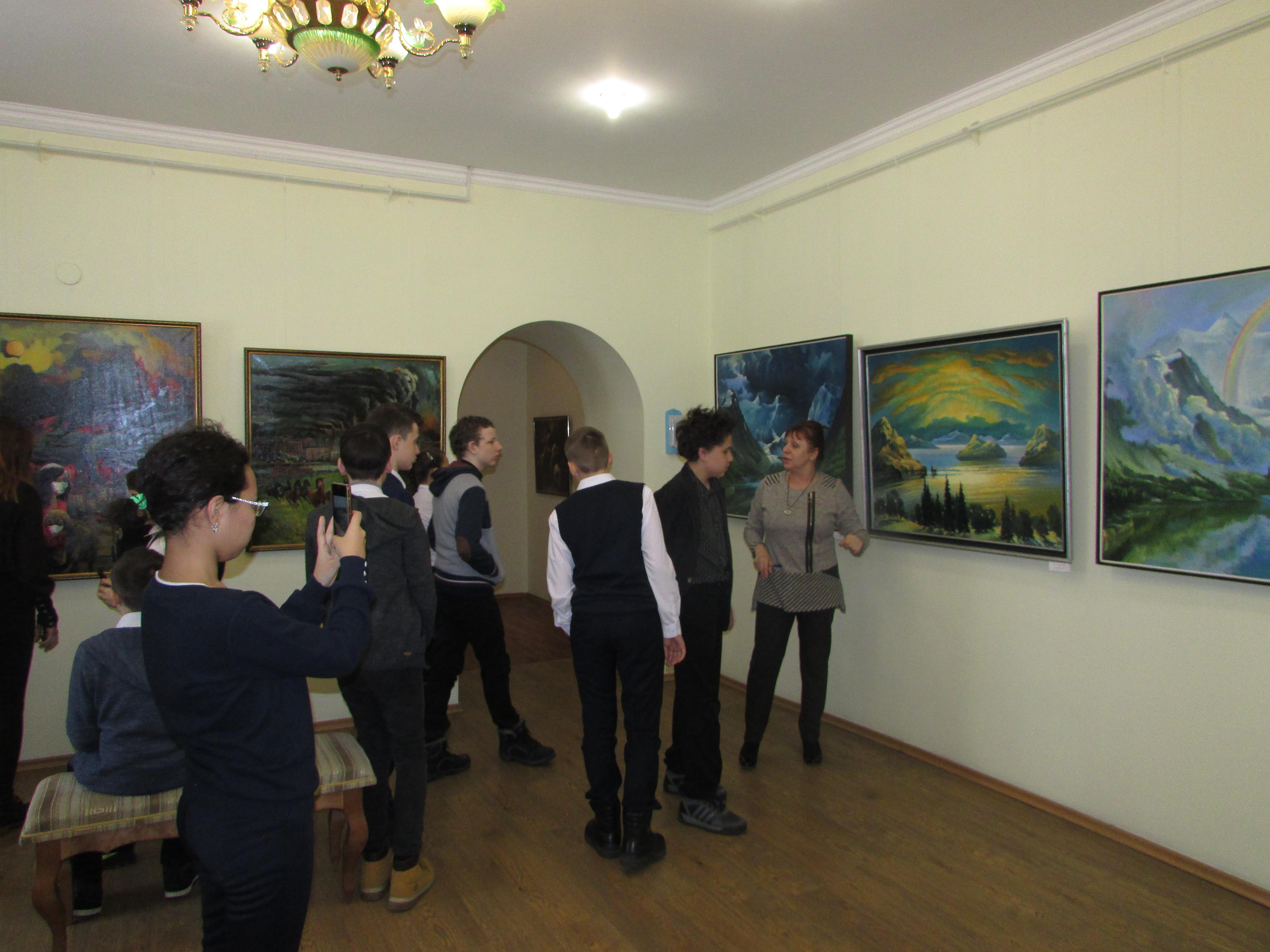 Учащиеся 7 "Б" посетили выставку картин художника ВКО В.Н.Аштемы "Моя Родина - Казахстан"