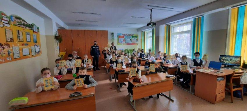 Классный час по  безопасности «Правила безопасности зимой»